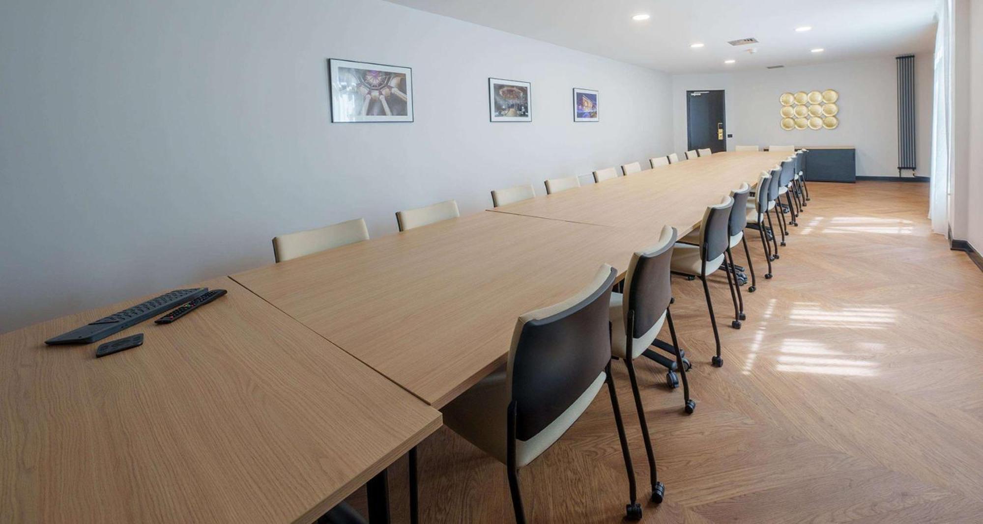 Best Western Plus Le Picardy Saint-Quentin  Exterior photo