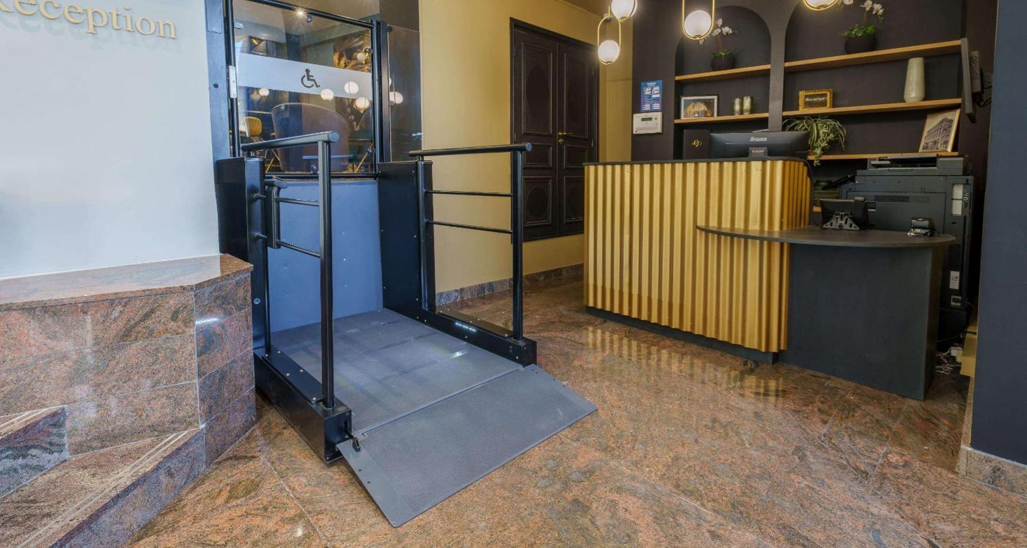 Best Western Plus Le Picardy Saint-Quentin  Exterior photo